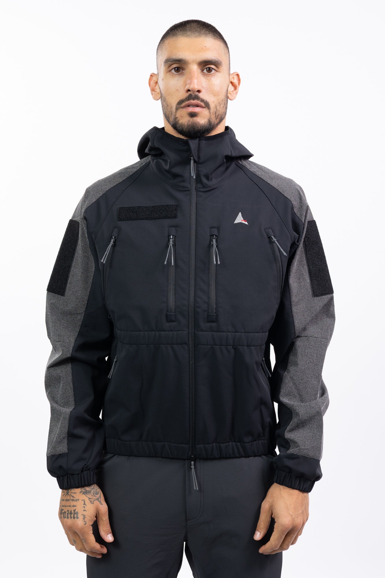 Roa Hiking - Testudo Rainforced Softshell Jacket – HOREN