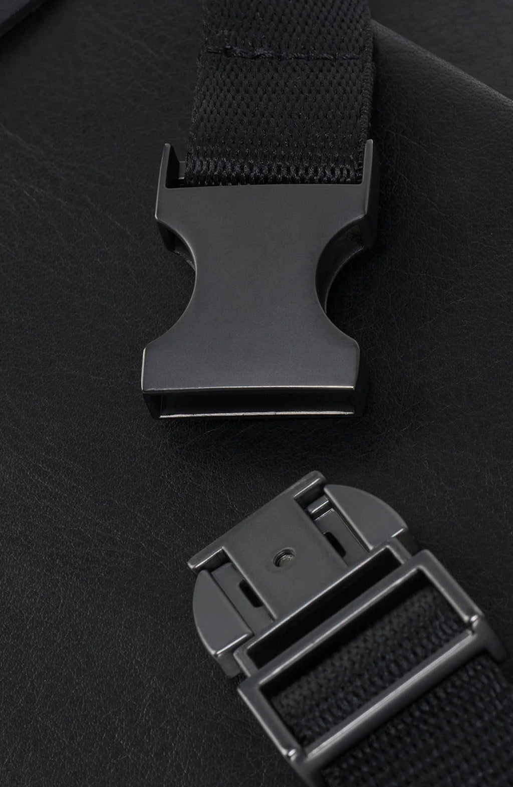 Cote&Ciel - Isarai S Alias Black