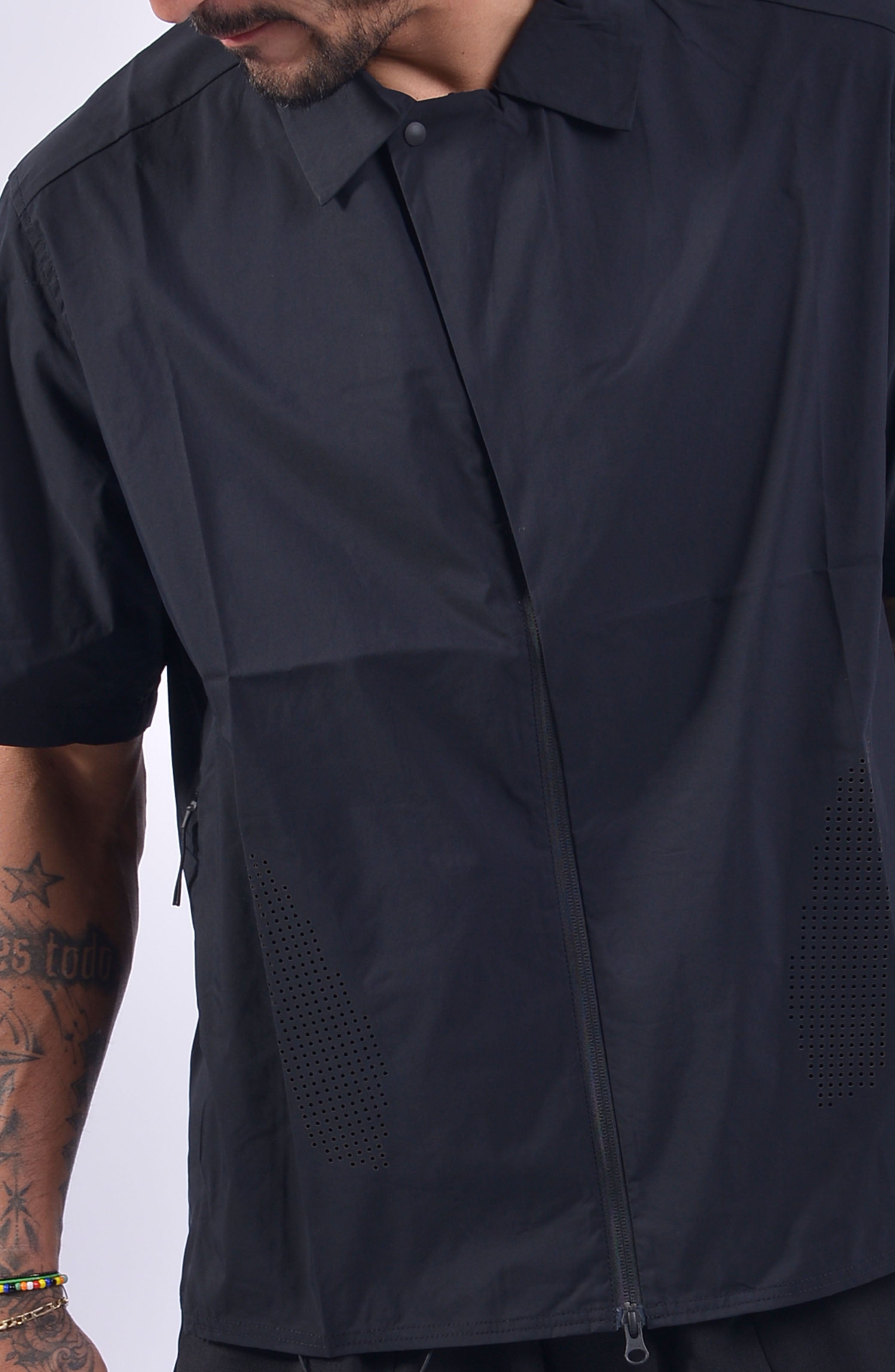 Nilmance - Curved Panel Laser Cut Shirt