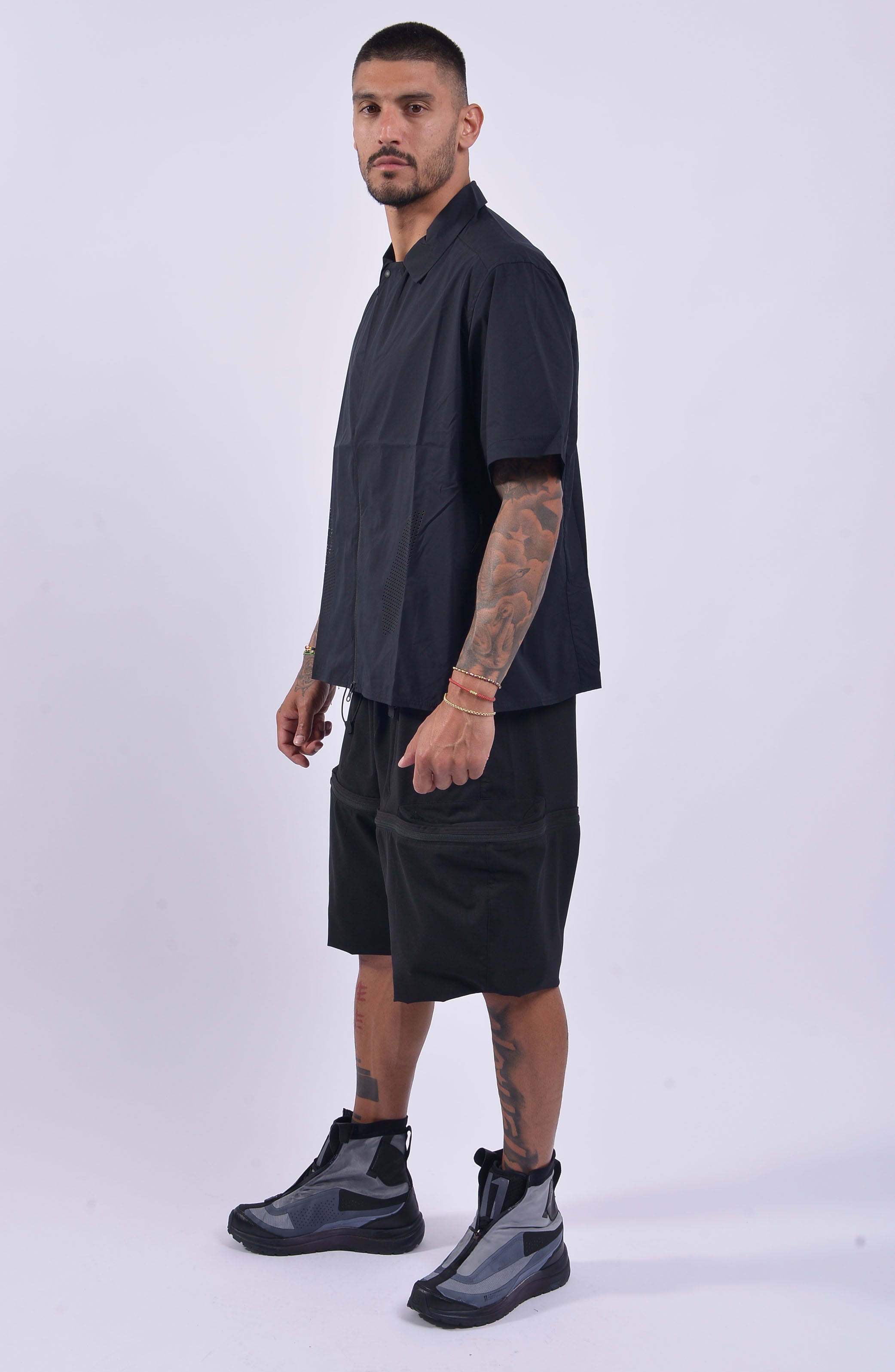 Nilmance - Curved Panel Laser Cut Shirt