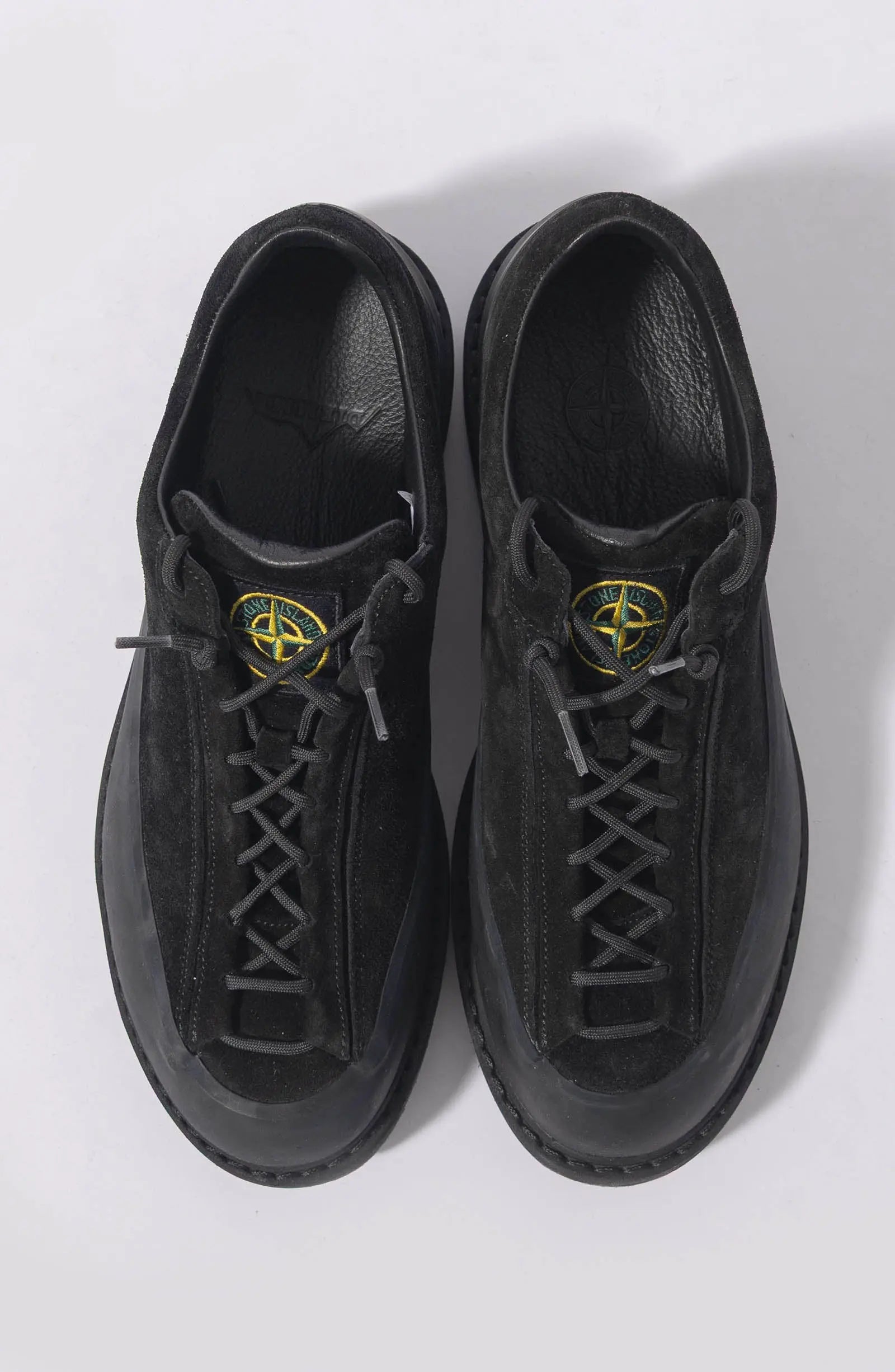 Stone Island, Mens Sneakers, Mens Shoes, Black V0029, Low Top, Leather, Compass Badge, Lace-up, Top-Down View. 