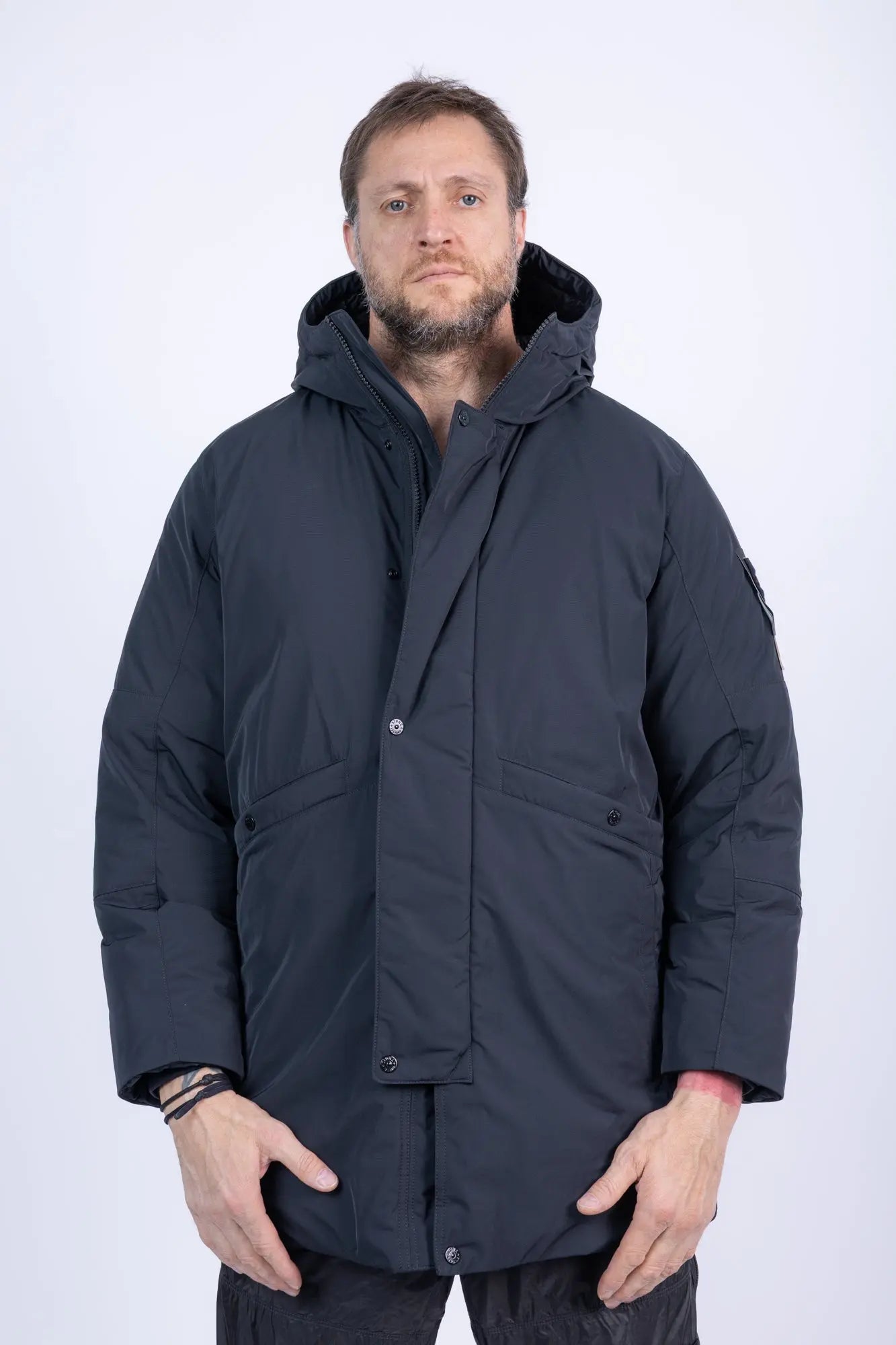 Stone Island, Mens Jacket, Black V0029, Long, Full Zip, YKK Zippers, Hooded, Stone Island Buttons, Compass Badge, Logo-patch, Любо Чука, Front Portrait View. 