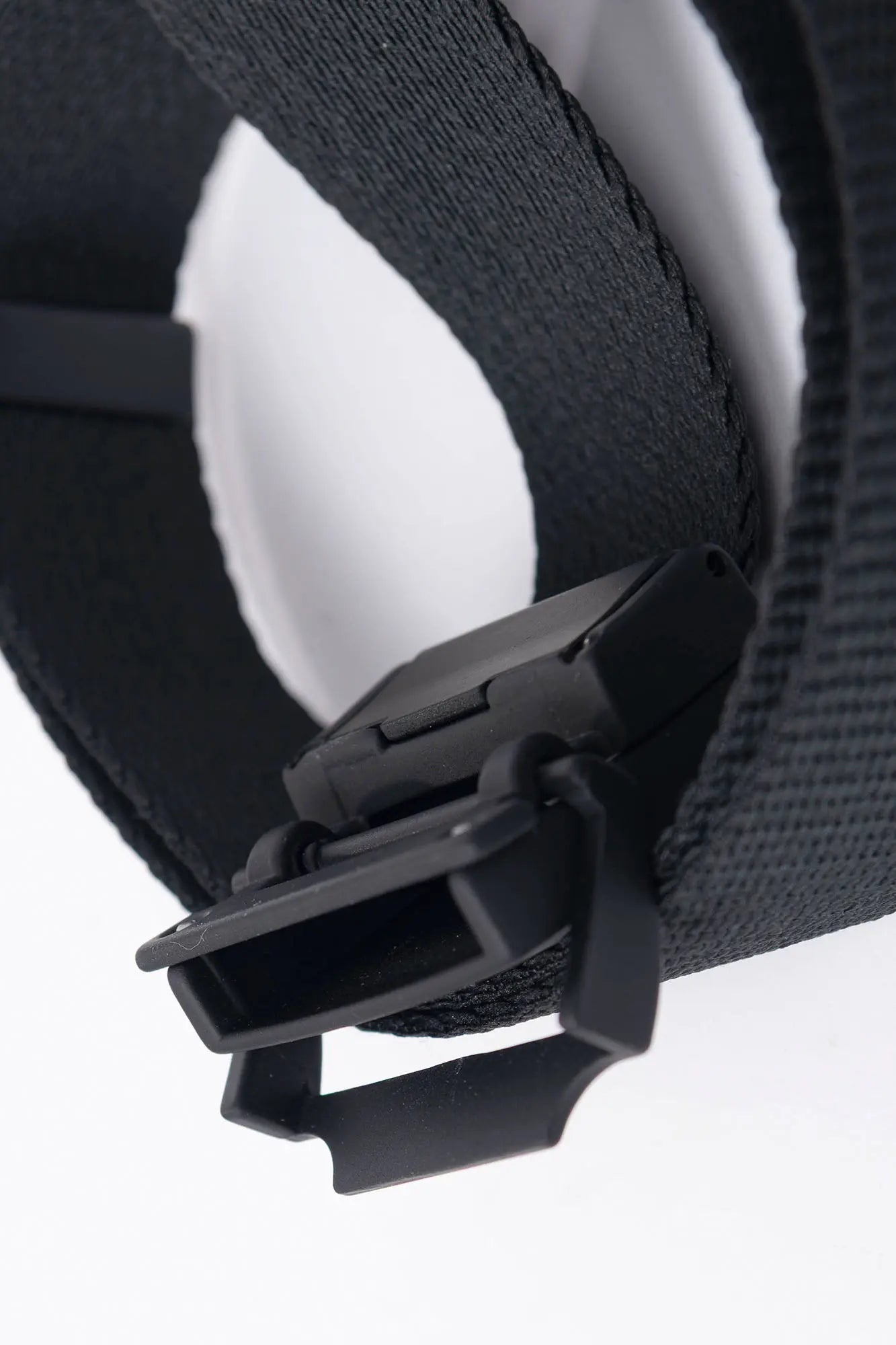 Stone Island, Mens Belt, Black V0029, Matte Painted Buckle, Metal Buckle, Polyester and Nylon Tape, Adjustable, Compass Logo, Engraved, Top-Down View Unbuckled.