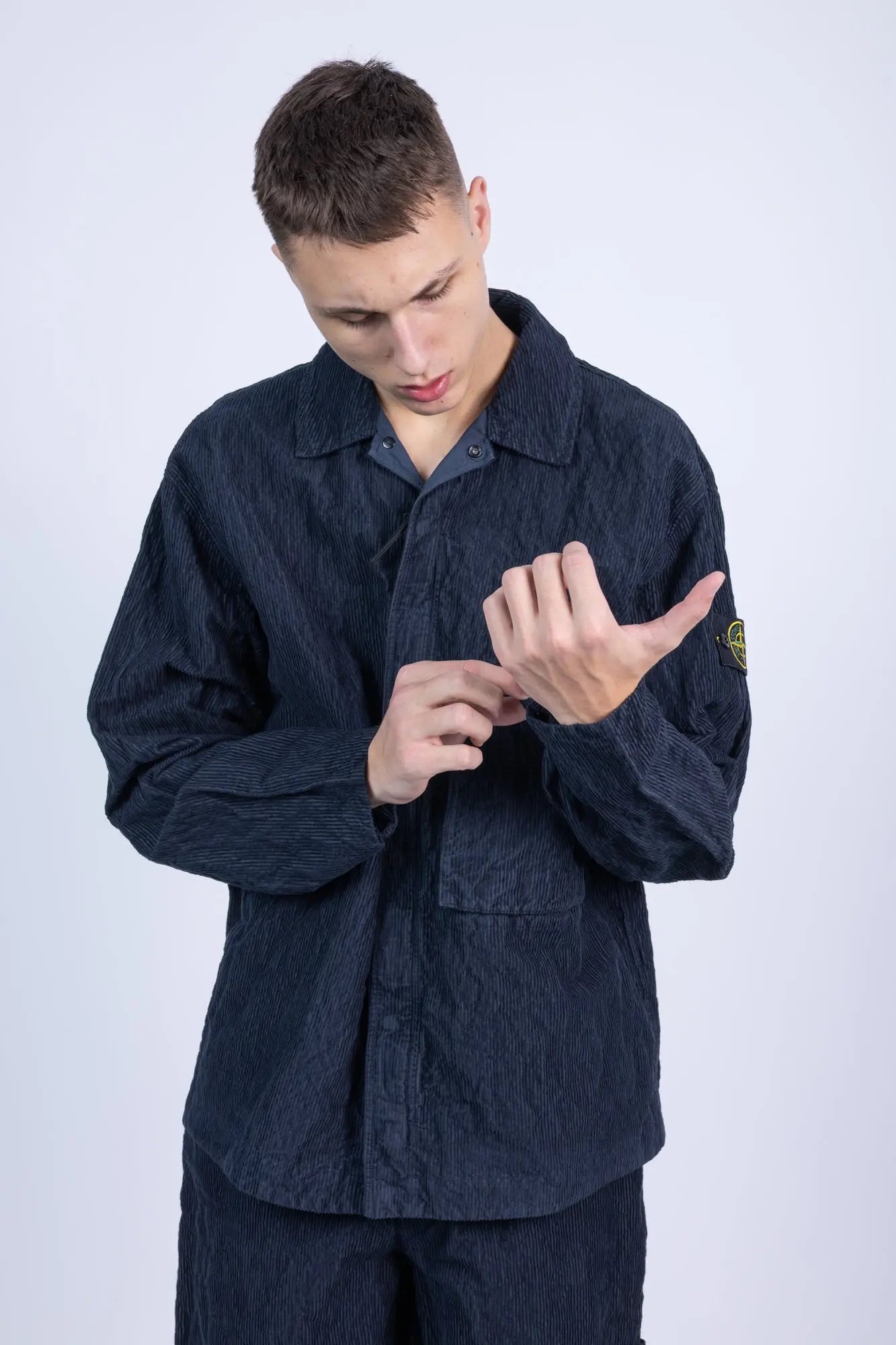 Stone Island, Mens Overshirt, Blue V0020, Chest Pockets, Adjustable Snap Cuffs, Full Zip, Hidden Zipper, YKK Zipper, Stone Island Buttons, Compass Badge, Logo-patch, Cuff Showcase Photo. 