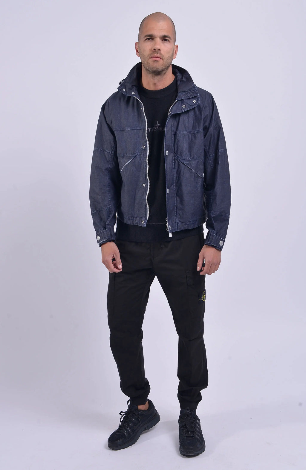 Stone Island, Mens Blouson, Royal Blue (V0027), Resin Coated, Non-toxic, Stone Island Buttons, YKK Zipper, Water repellent, Side Pockets, Full Body Photo. 