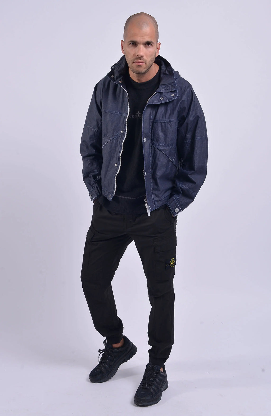 Stone Island, Mens Blouson, Royal Blue (V0027), Resin Coated, Non-toxic, Stone Island Buttons, YKK Zipper, Water repellent, Side Pockets, Full Body in motion Photo. 