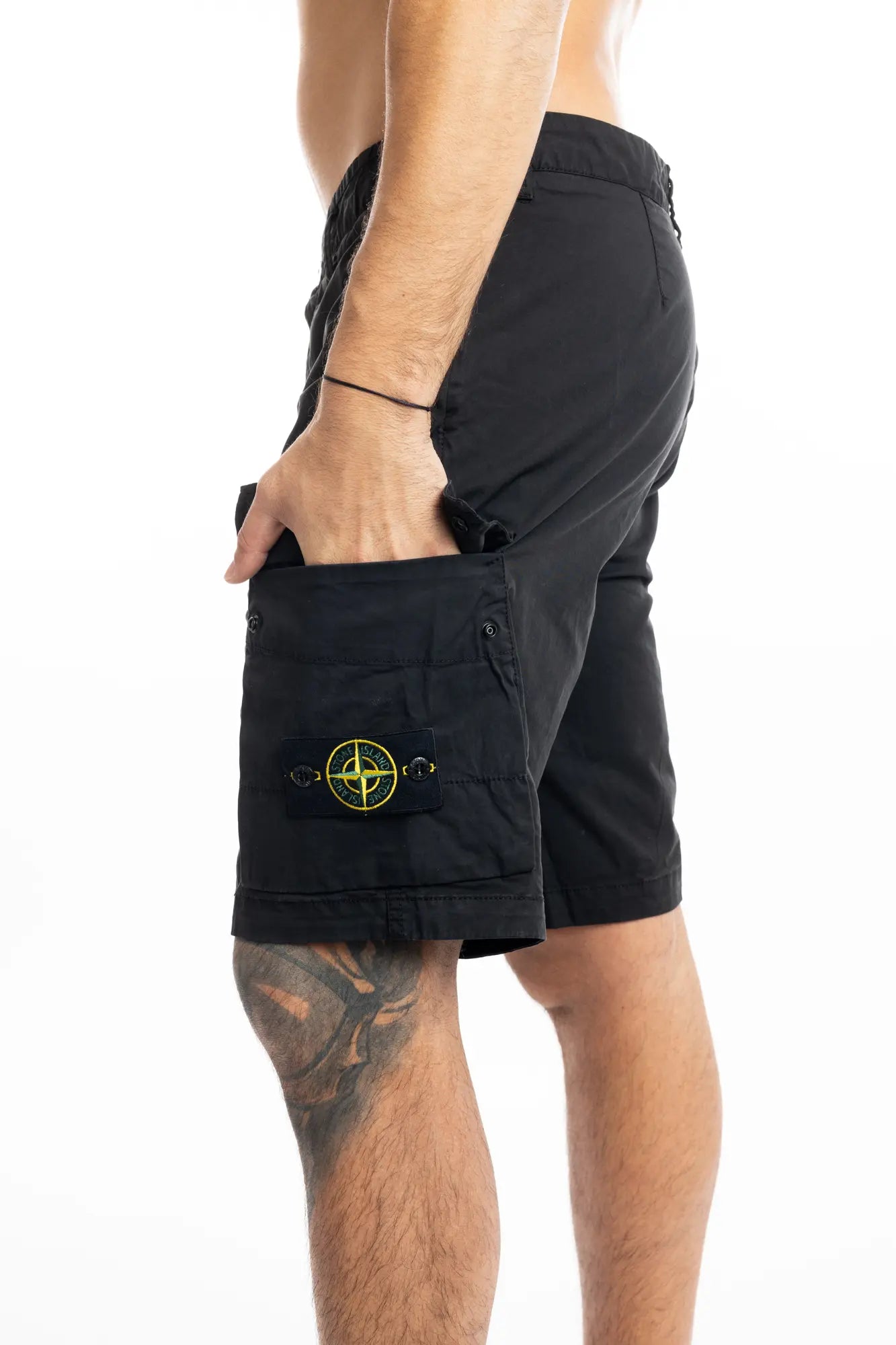 Stone Island, Mens Bermuda Shorts, Black V0029, Cargo Pockets, Compass Badge, Logo-Patch, Stone Island Button, Zip Fly, Side Pockets, Hand in Pocket. 