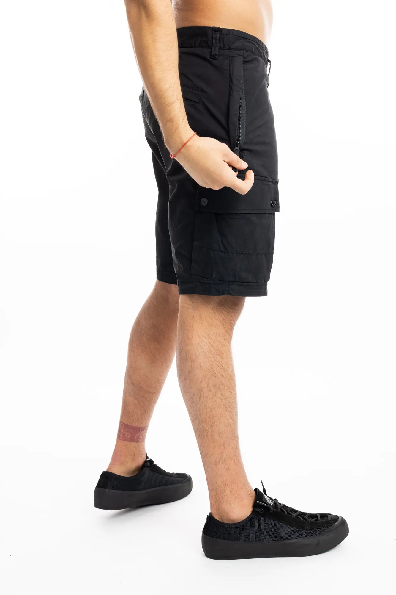 Stone Island, Mens Bermuda Shorts, Black V0029, Cargo Pockets, Compass Badge, Logo-Patch, Stone Island Button, Zip Fly, Side Pockets, Zipper Showcase. 