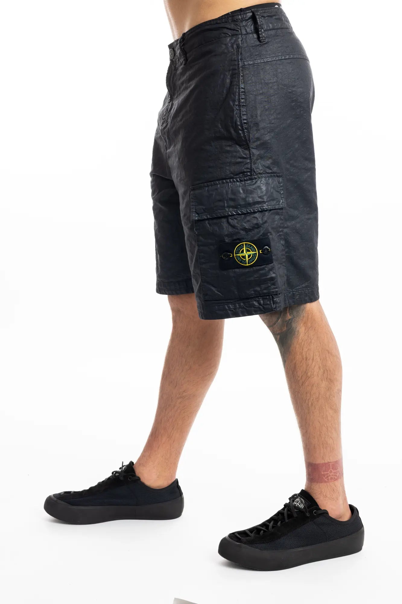 Stone Island, Mens Shorts, Black V0029, Nylon Panama, Organic Feel, Cargo Pockets, Side Pockets, Compass Badge, Logo-patch, Zip Fly, Belt Loops, Side View. 