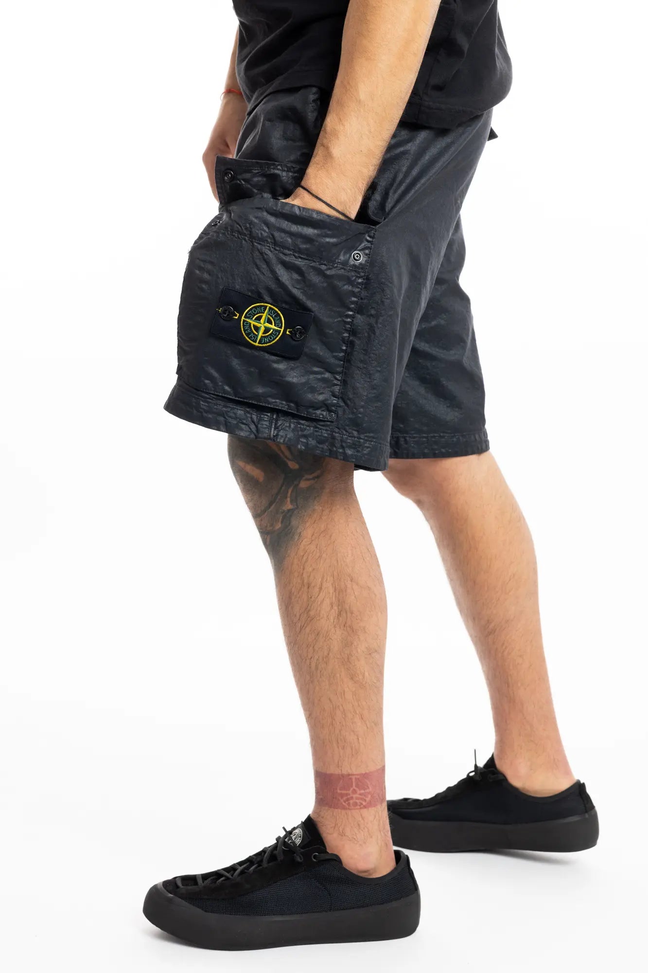 Stone Island, Mens Shorts, Black V0029, Nylon Panama, Organic Feel, Cargo Pockets, Side Pockets, Compass Badge, Logo-patch, Zip Fly, Belt Loops, Hand in Pocket. 