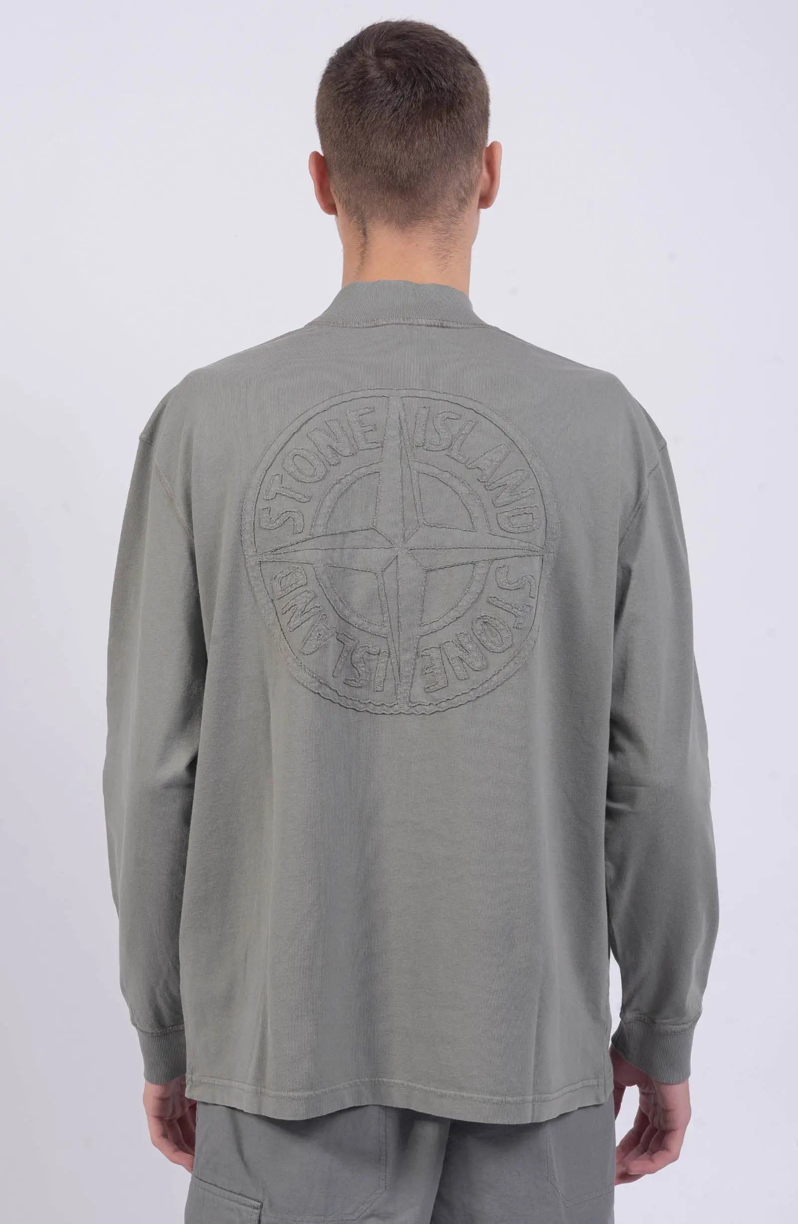 Stone Island, Mens Blouse, Cement Grey V006B, Oversized Fit, Back Compass Embroidery, Ribbed Neckline, Ribbed Cuffs, Cotton/Spandex, Любо Чука, Back Photo. 