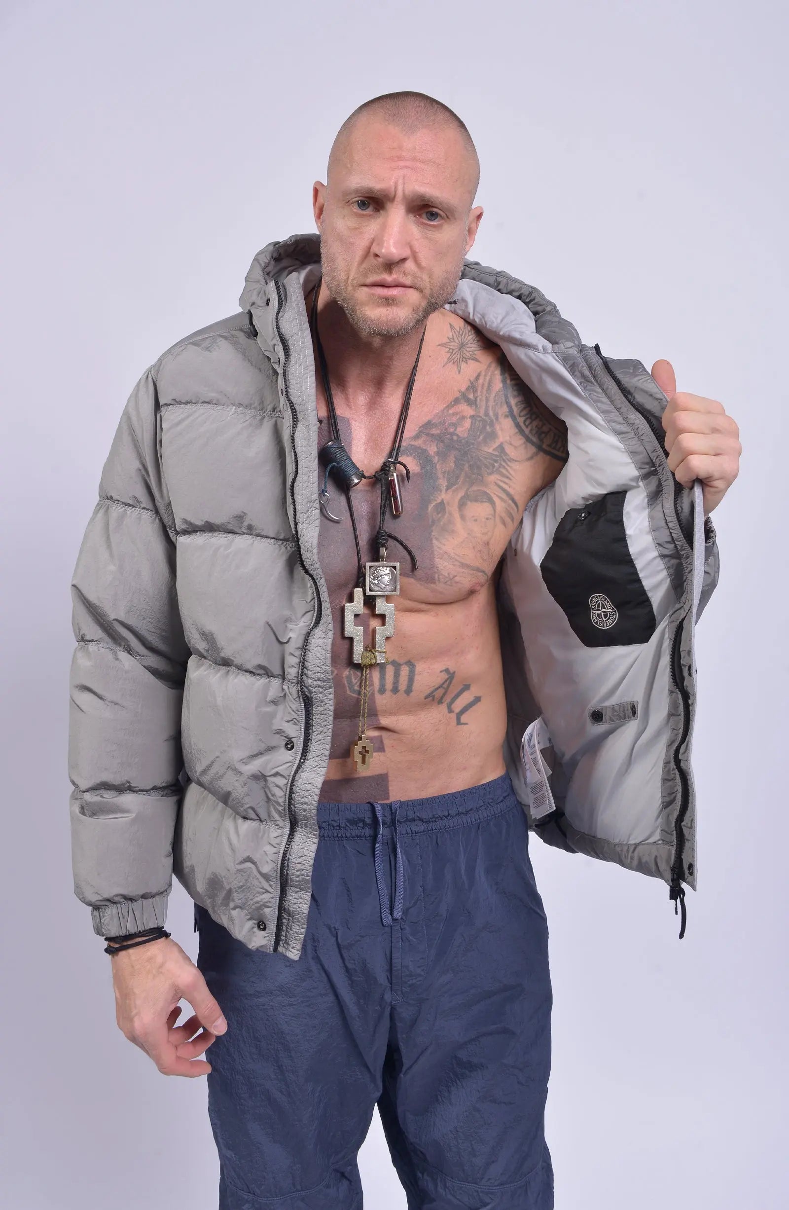 Stone Island, Mens Jacket, Hooded Puffer Jacket, Grey Jacket V0160, Hidden Zipper, YKK Zipper, Compass Badge, Stone Island Buttons, Inside Pockets, Open Jacket Front Photo. 