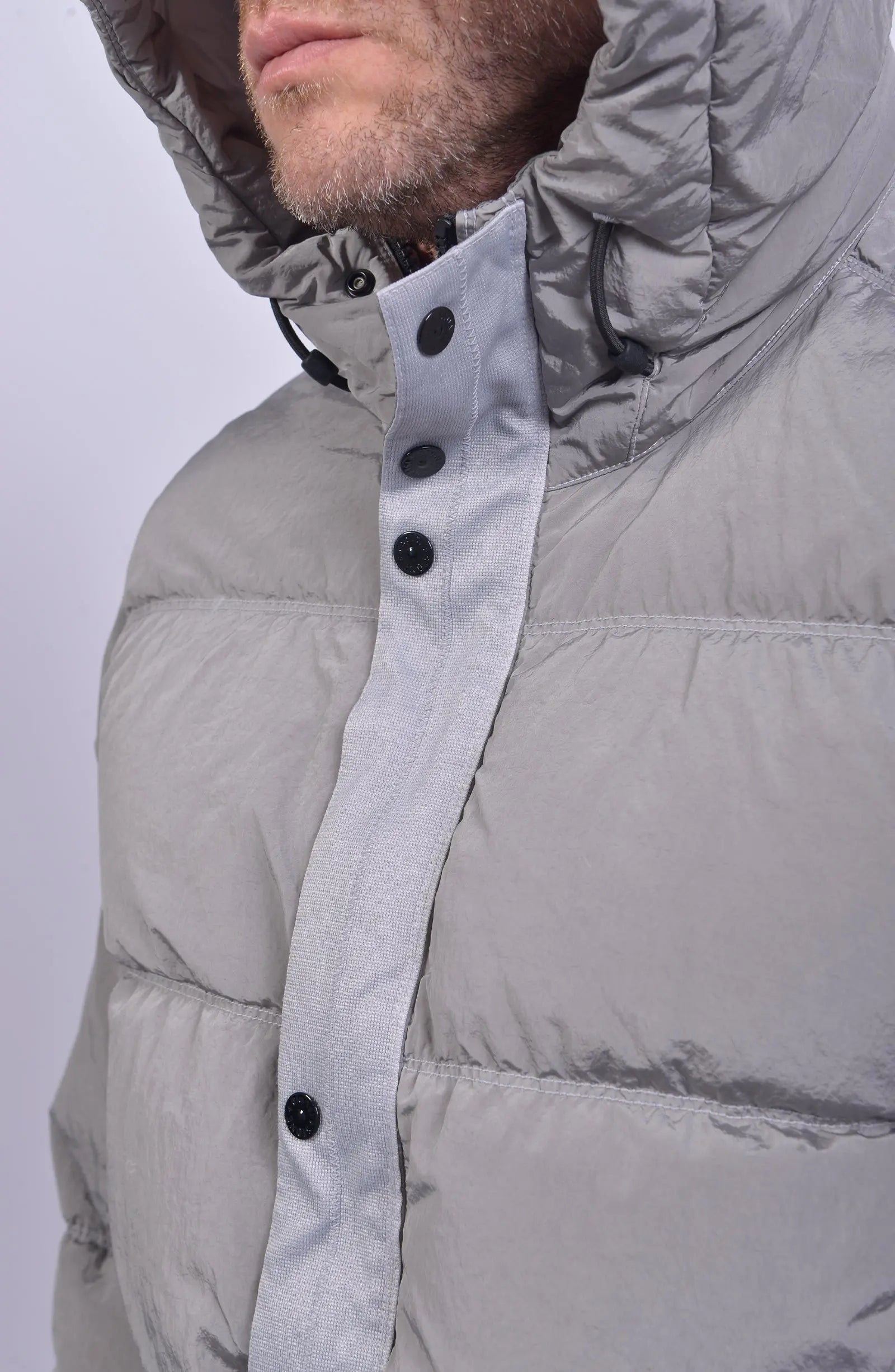 Stone Island, Mens Jacket, Hooded Puffer Jacket, Grey Jacket V0160, Hidden Zipper, YKK Zipper, Compass Badge, Stone Island Buttons, Inside Pockets, Hooded Close-up Photo. 