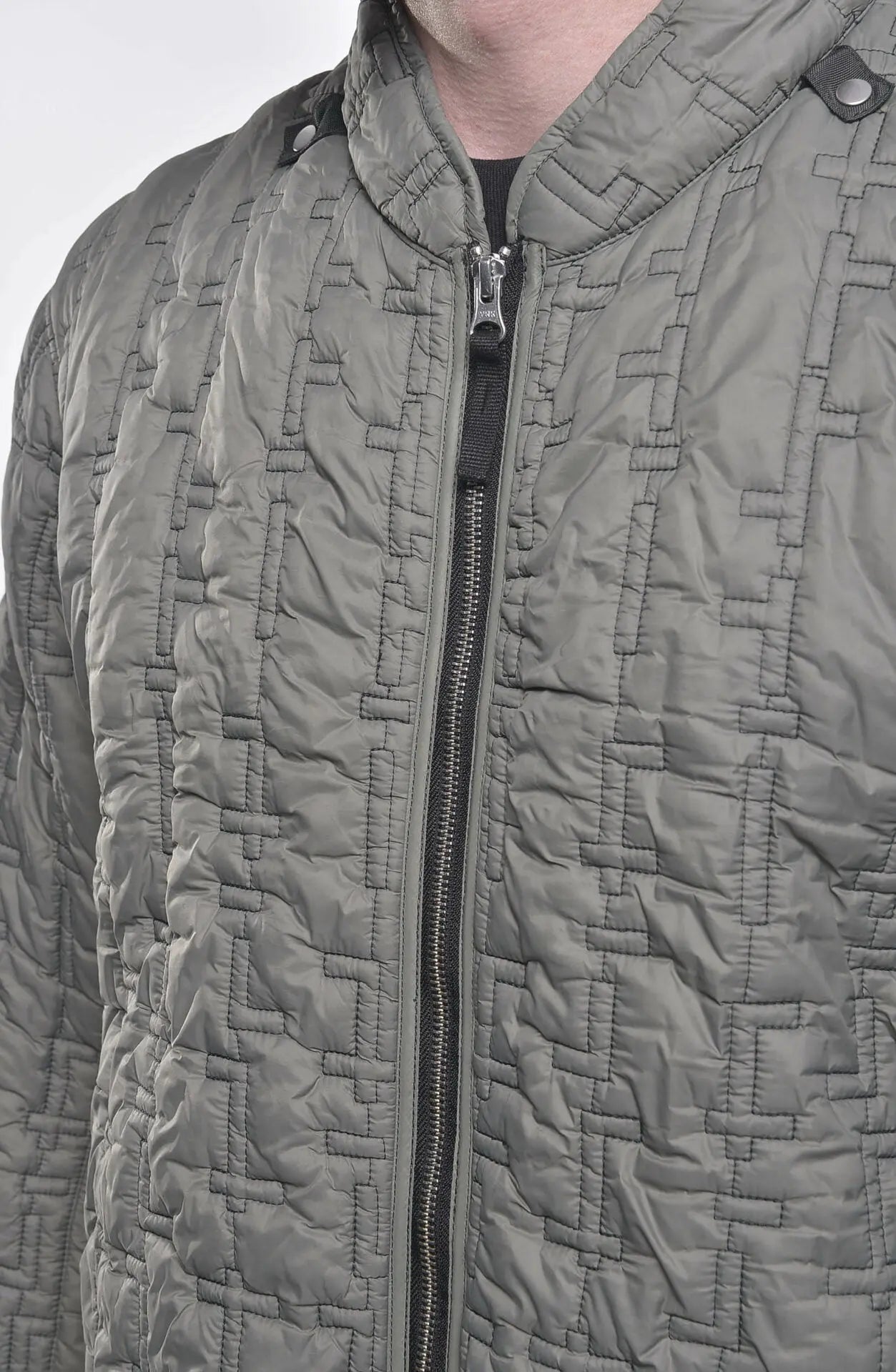 Stone Island, Shadow Project, Mens Jacket, PrimaLoft Insulated, Zipper, Stone Island Button,  Grey, Close-up Photo