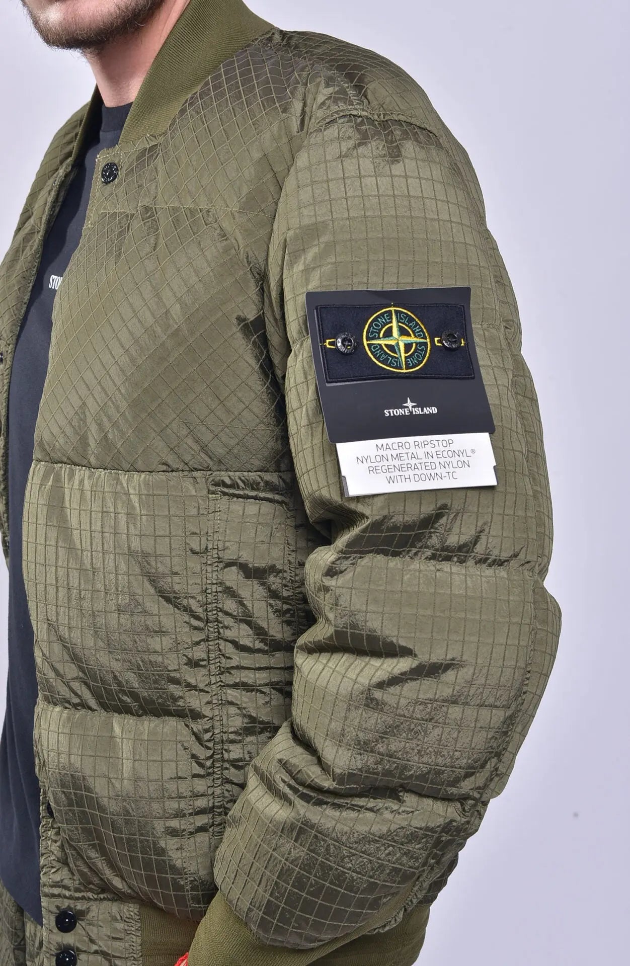 Stone Island, Mens Jacket, Bomber Jacket, Macro Ripstop, Green, Pockets, Stone Island Buttons, YKK Zipper, Stone Island Badge, Close-up Photo. 