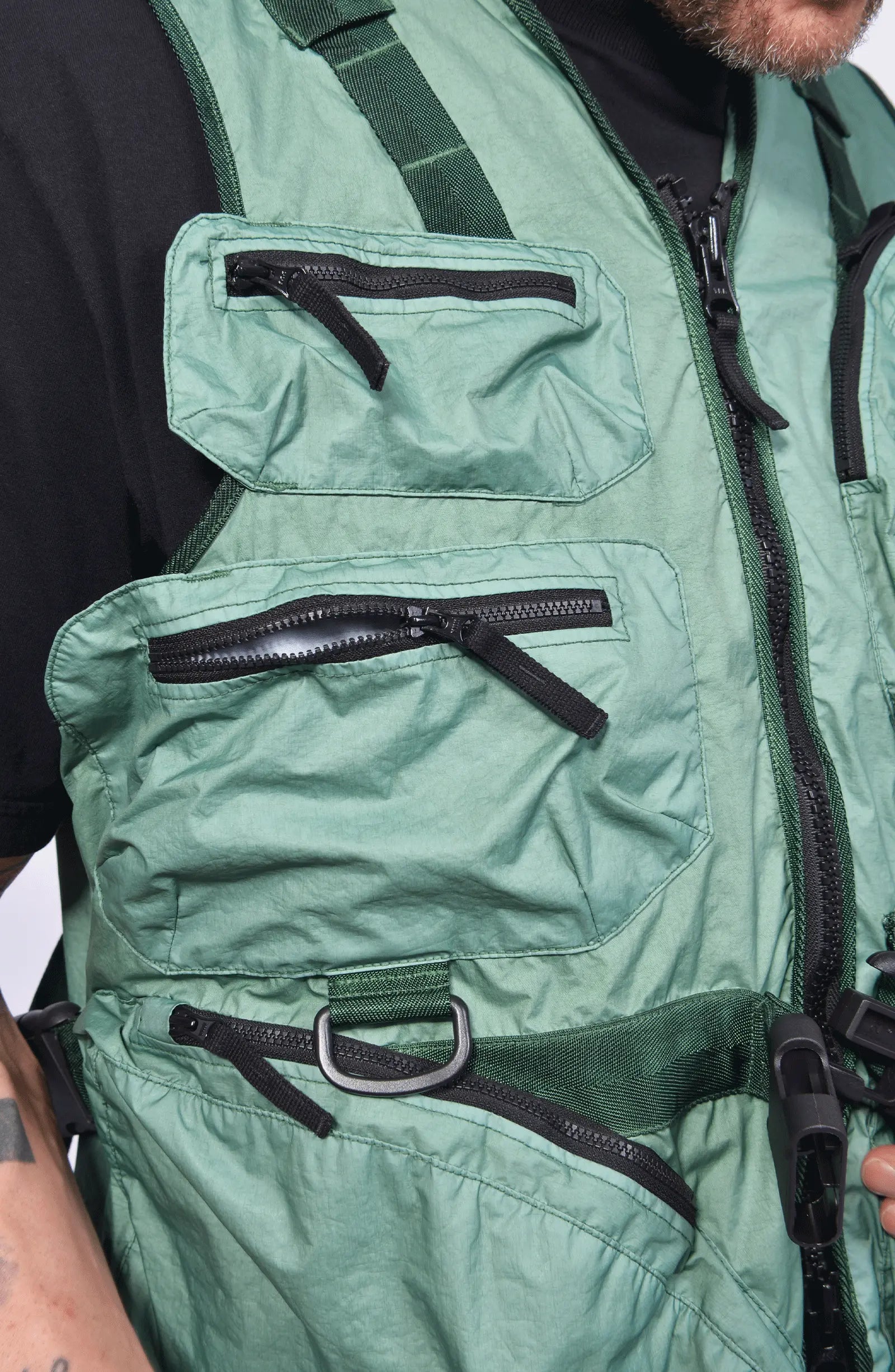 Stone Island, Mens Vest, Mint Green V005B, YKK Zippers, Pockets, Buckle, Compass Badge, Любо Чука, Zip Pockets Close-up.