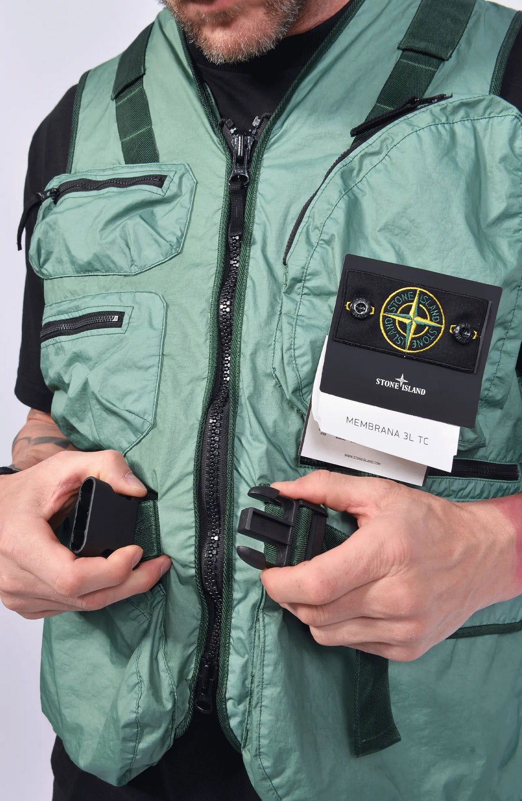 Stone Island, Mens Vest, Mint Green V005B, YKK Zippers, Pockets, Buckle, Compass Badge, Любо Чука, Buckle Close-up. 