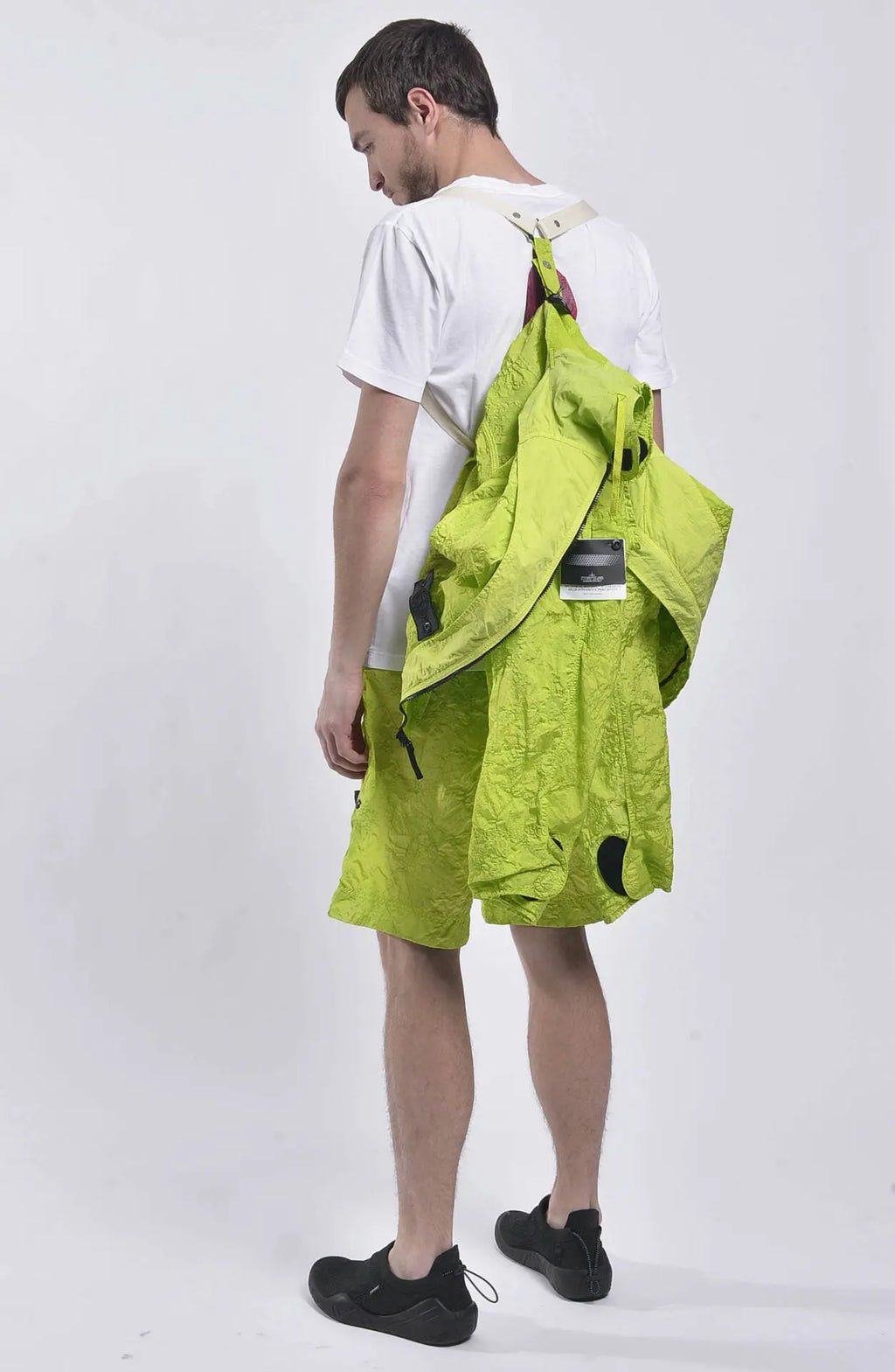 Stone Island, Mens Jacket, Shadow Project, Short Parka, Green, Hooded, Zippers, Pockets, Stone Island Badge, Shadow Project Badge, Carrying Straps, Left-side 3/4 Back Photo. 