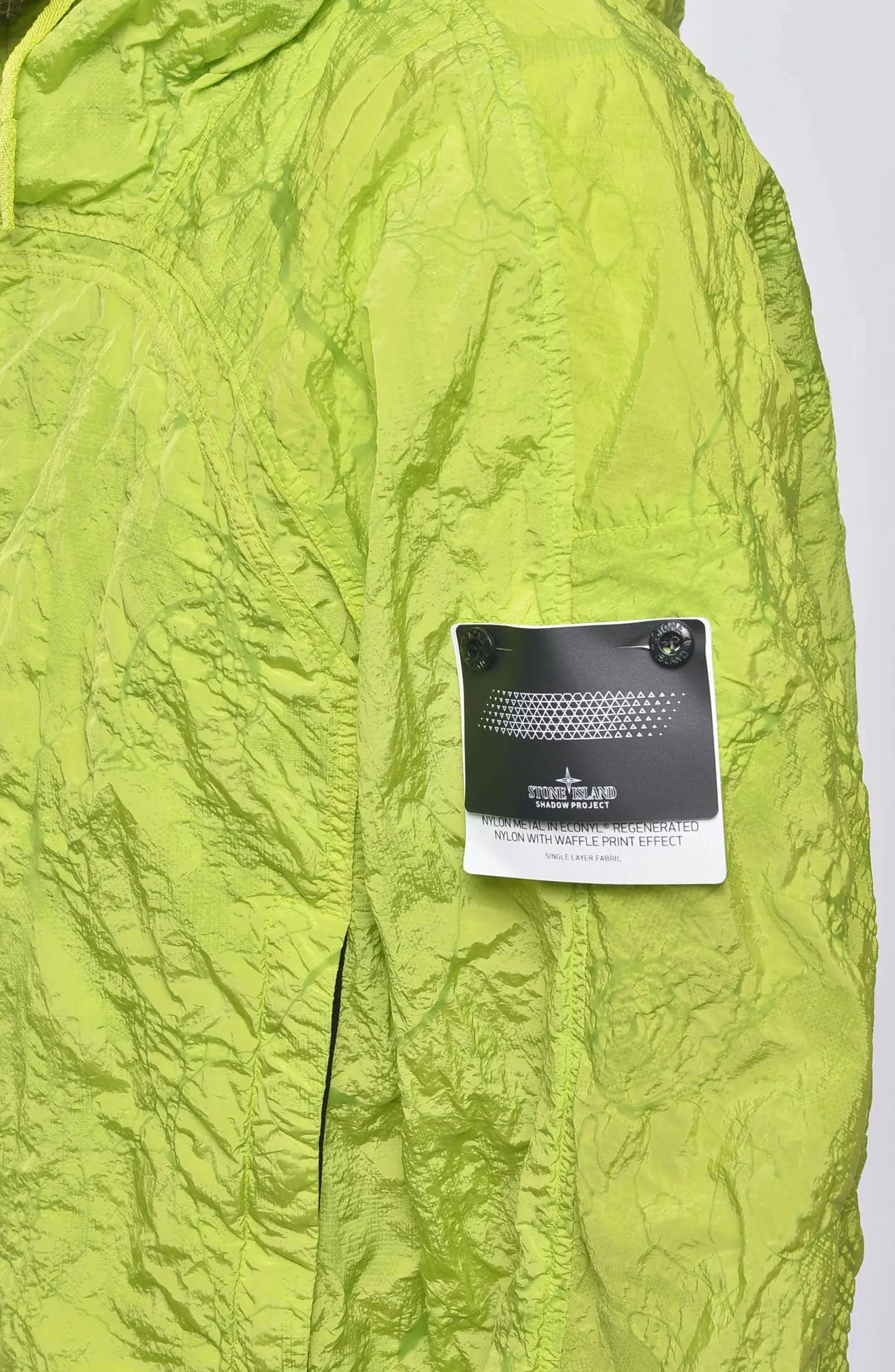Stone Island, Mens Jacket, Shadow Project, Short Parka, Green, Hooded, Zippers, Pockets, Stone Island Badge, Shadow Project Badge, Close-up Photo. 