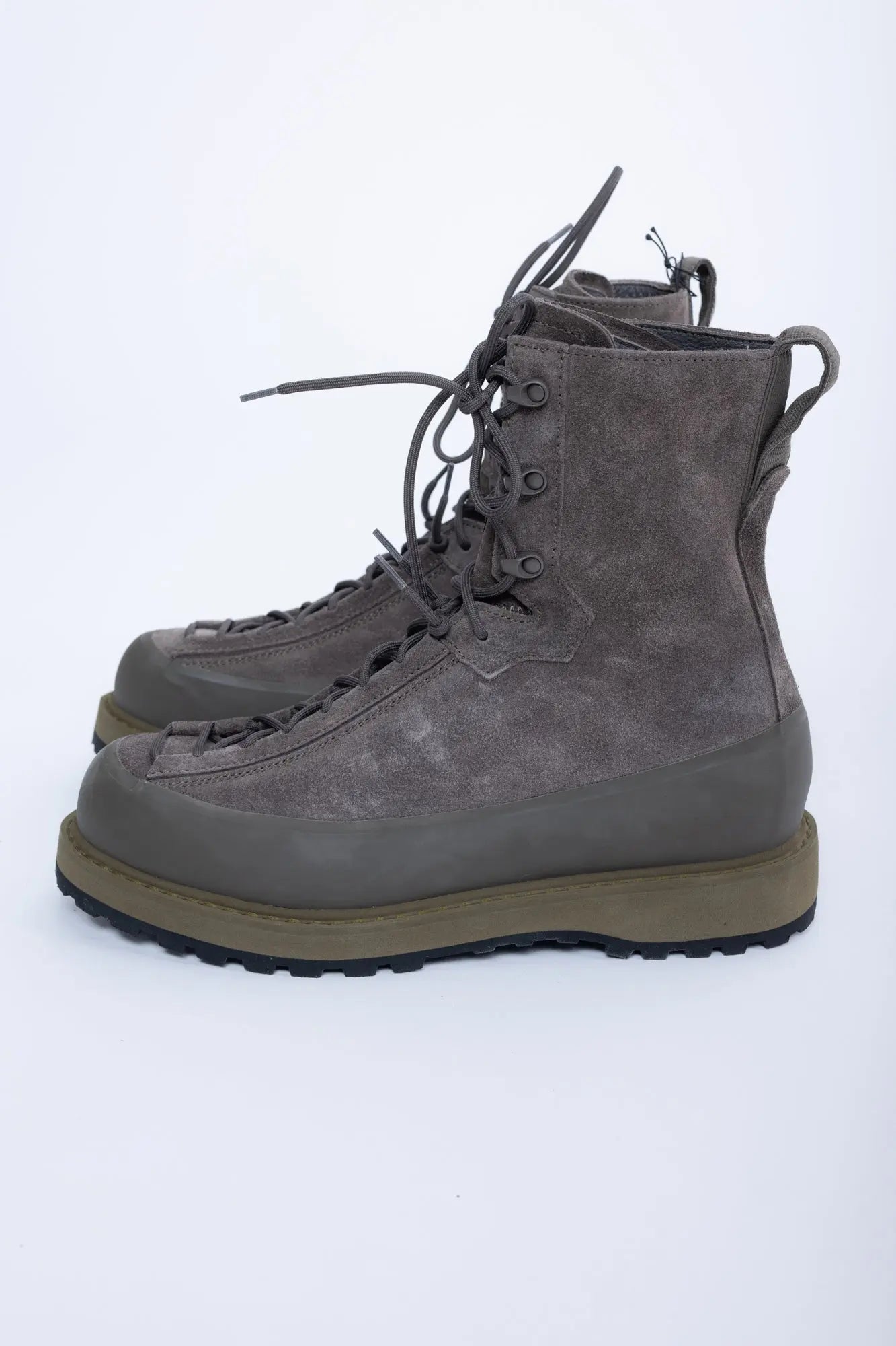 Stone Island, Mens Boots, White V0061, Leather, Lace-up, Logo-patch, Rubber Soles, Side View.